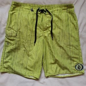 🍀 3 for $20 🍀Volcom Board Shorts
